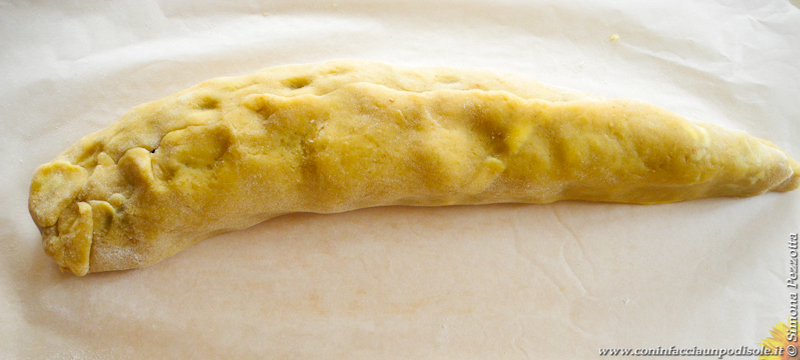 Preparazione del Serpe di Falerone: chiusura della frolla